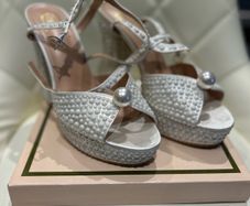 White pearls wedding shoes- Size 38/ 5