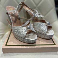 White pearls wedding shoes- Size 38/ 5