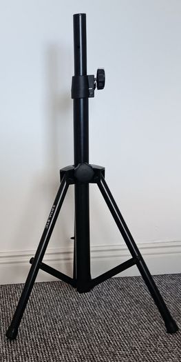 dj speaker stands