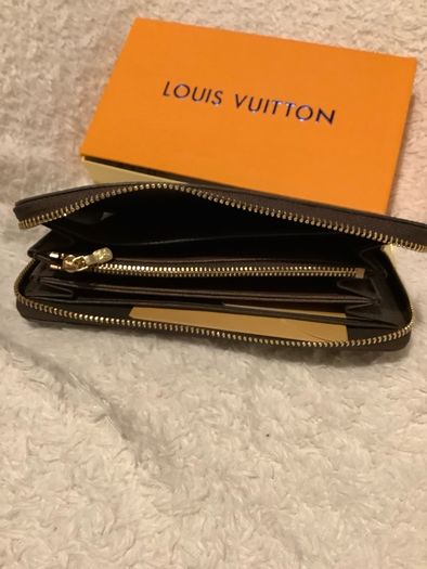 Louis Vuitton wallet   / new