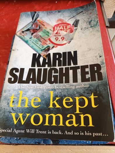 4 books by Karin Slaughter