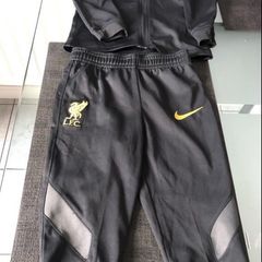 Boys Liverpool tracksuit 12/18