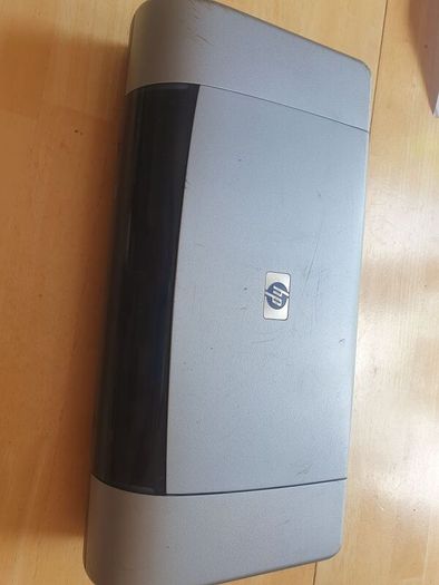 portable HP Deskjet 450 mobile inkjet printer