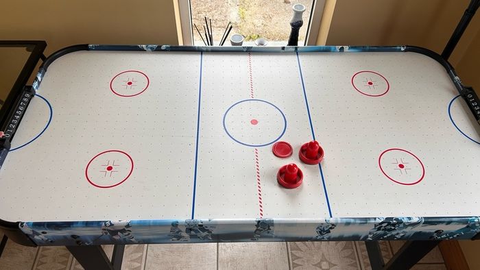 Air hockey