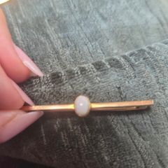 9ct gold opal tie pin