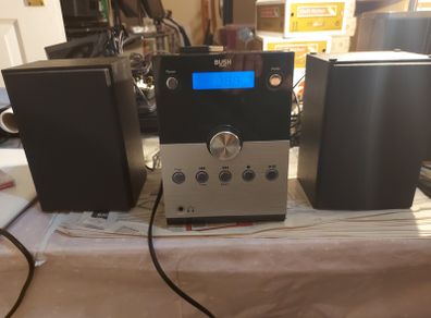 Bush Micro Music System, Radio, CD, Bluetooth and Aux, with remote control, in excellent condition, all functions working great