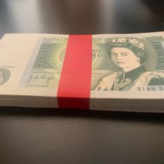 1 pound STG notes x 100