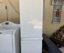 Integrated fridge freezer