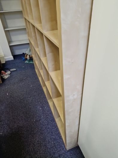 shelving unit