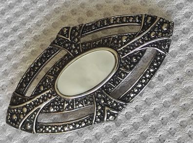 brooch