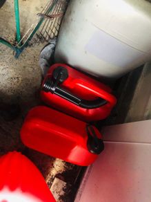 5 Petrol Cans