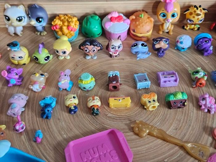 Toys  Hatchimals, Doorables, Shopkins,Cry Baby , Poopsies, Lpsand Nom Noms