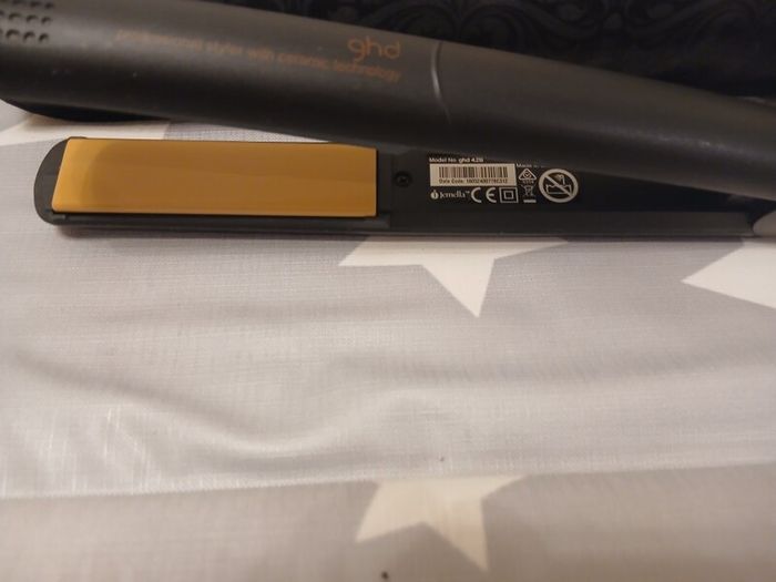 ghd hair straightener