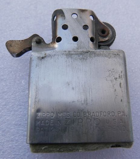 Vintage Zippo lighter manufactured in Bradford, PA, USA.(in working order)