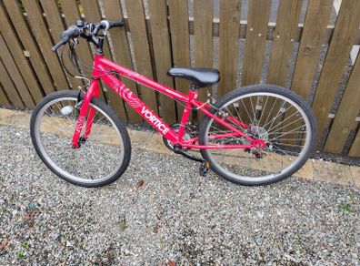 Apollo Vortice Junior Hybrid Bike - 24" Wheel