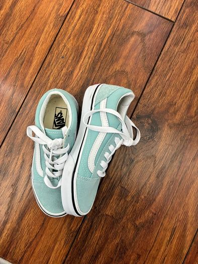 UK 13 mint green vans