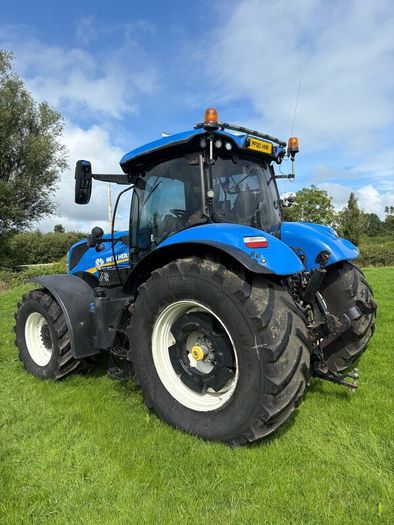 New Holland T7.260