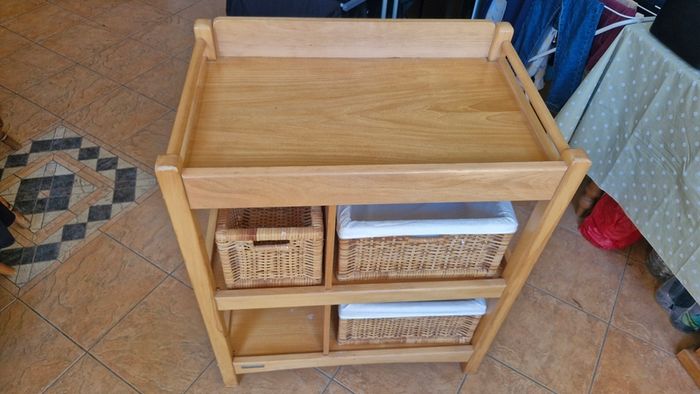 Baby changing table