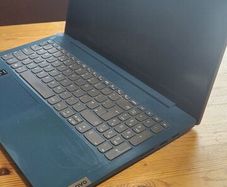 Lenovo IdeaPad 5 Laptop with charger 8GB RAM 256SSD