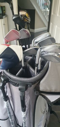 Full Set Of Golf Clubs