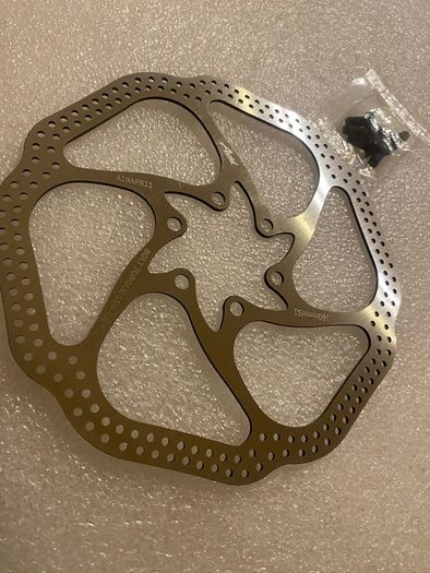 Disc brake rotor with screws