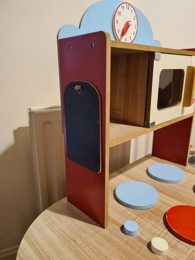 Kids toy kitchen