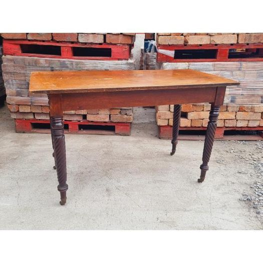Antique Side Table KAS567