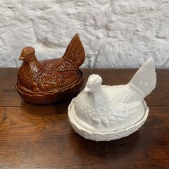 Pair of Portmeirion pottery hen tureens.