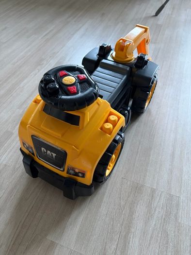 Ride On Megablocks digger