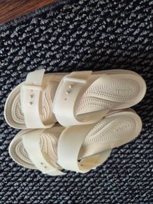 Crocs women