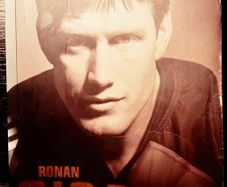 2008. Ronan O' Gara. My Autobiography.