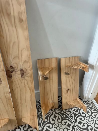 Wall shelf