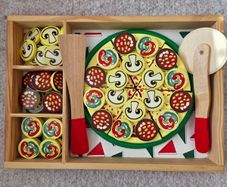 Melissa and Doug Wooden Pizza Set
