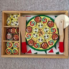 Melissa and Doug Wooden Pizza Set