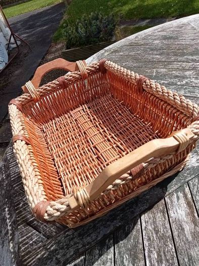 Wicker basket