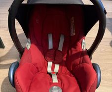 Maxi-cosi infant car seat