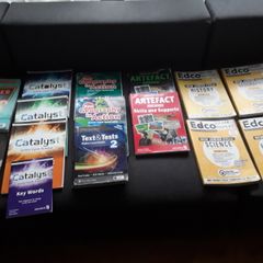 Yunior Cert books