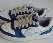 Boys Nike
