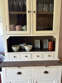 Kitchen display cabinet
