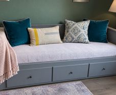 Sofa bed Ikea Hemnes, with storage drawers & incl mattress