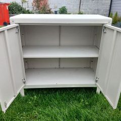 Cabinet in/outdoor, beige