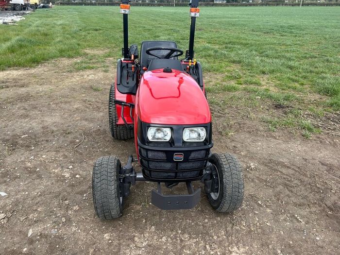 Shibaura st324 hst Compact tractor