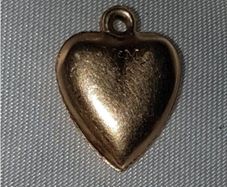 Pristine Vintage 14K Gold Heart Charm (M&M Maker)