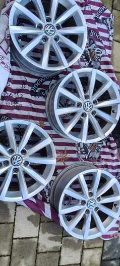 VW Golf MK7 Stock Alloys