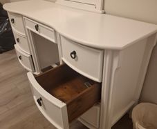 Dressing table with mirror