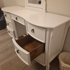 Dressing table with mirror