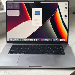 MacBook Pro M1 32GB 512GB SSD 16 inch