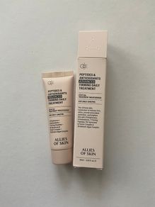 Allies of skin peptides and antioxidants advanced firming treatment
