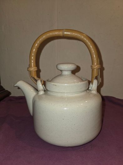 Stoneware Teapot made in Republic of Ireland