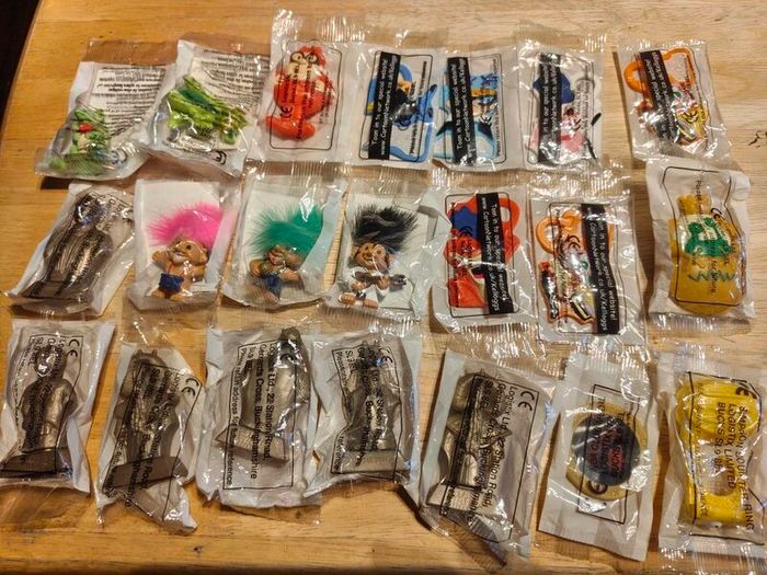 Trolls Simpsons Star wars cereal surprise toys 1990's rare
